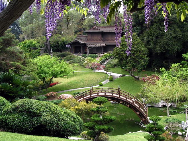 12 Beautiful Gardens to Inspire You