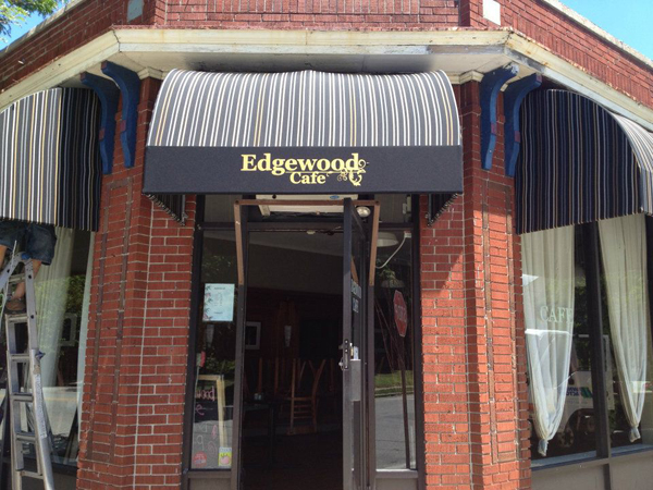 Edgewood+Cafe+Entrance